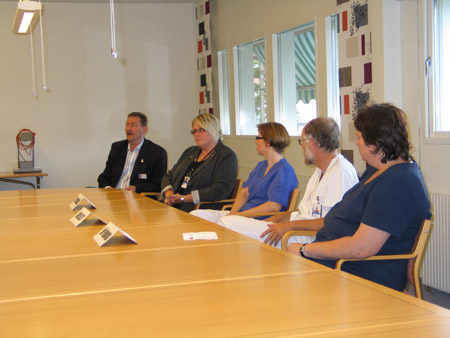 Peter Friberg (sjukvrdspolitiker) satt med i Frga Doktorn panelen p Vrdcentralen i Tidaholm.